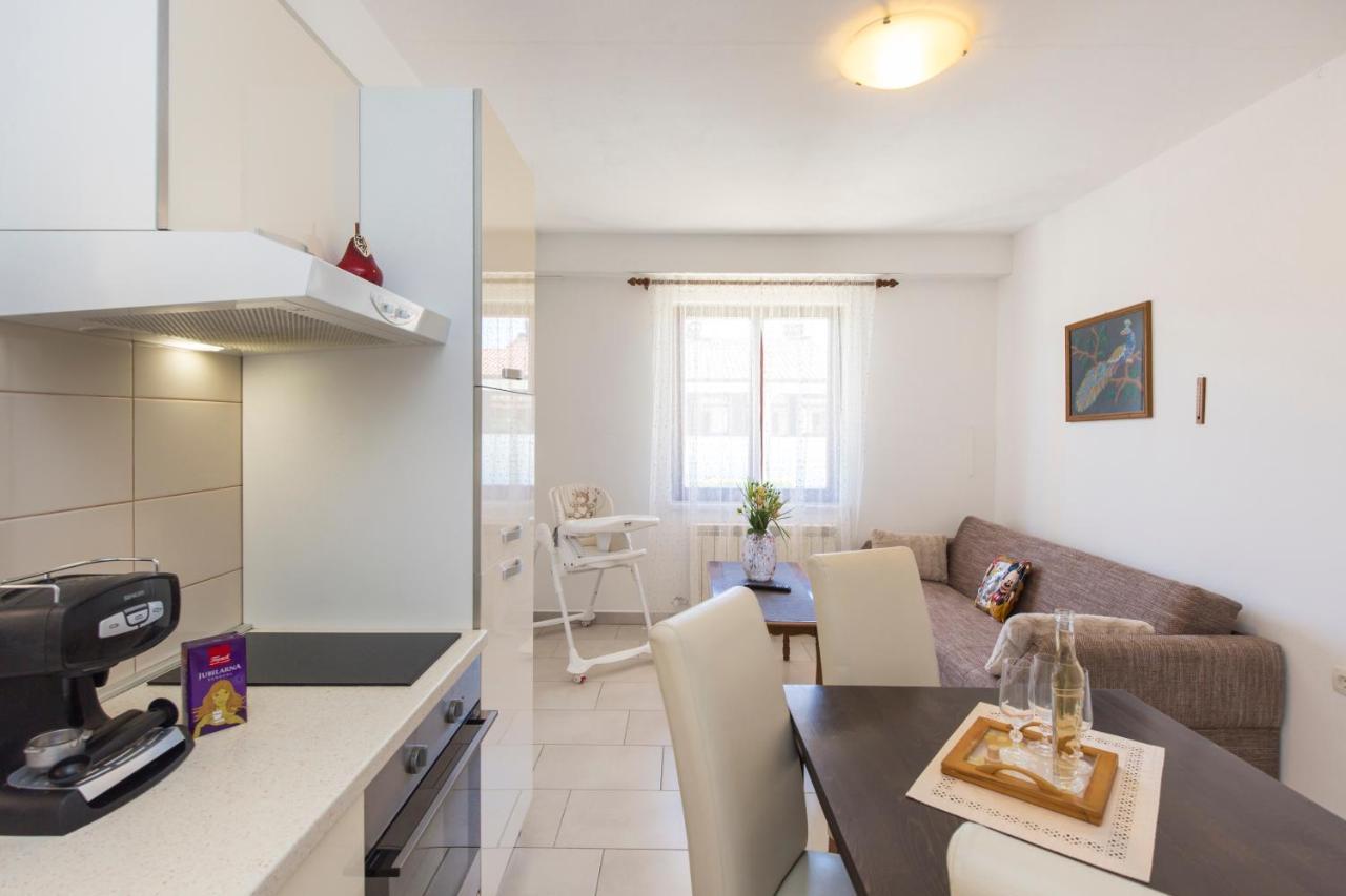 Apartmani Xenia & Desiderio บูเซต ภายนอก รูปภาพ