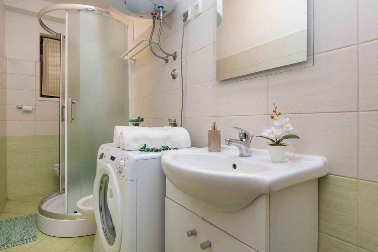Apartmani Xenia & Desiderio บูเซต ภายนอก รูปภาพ
