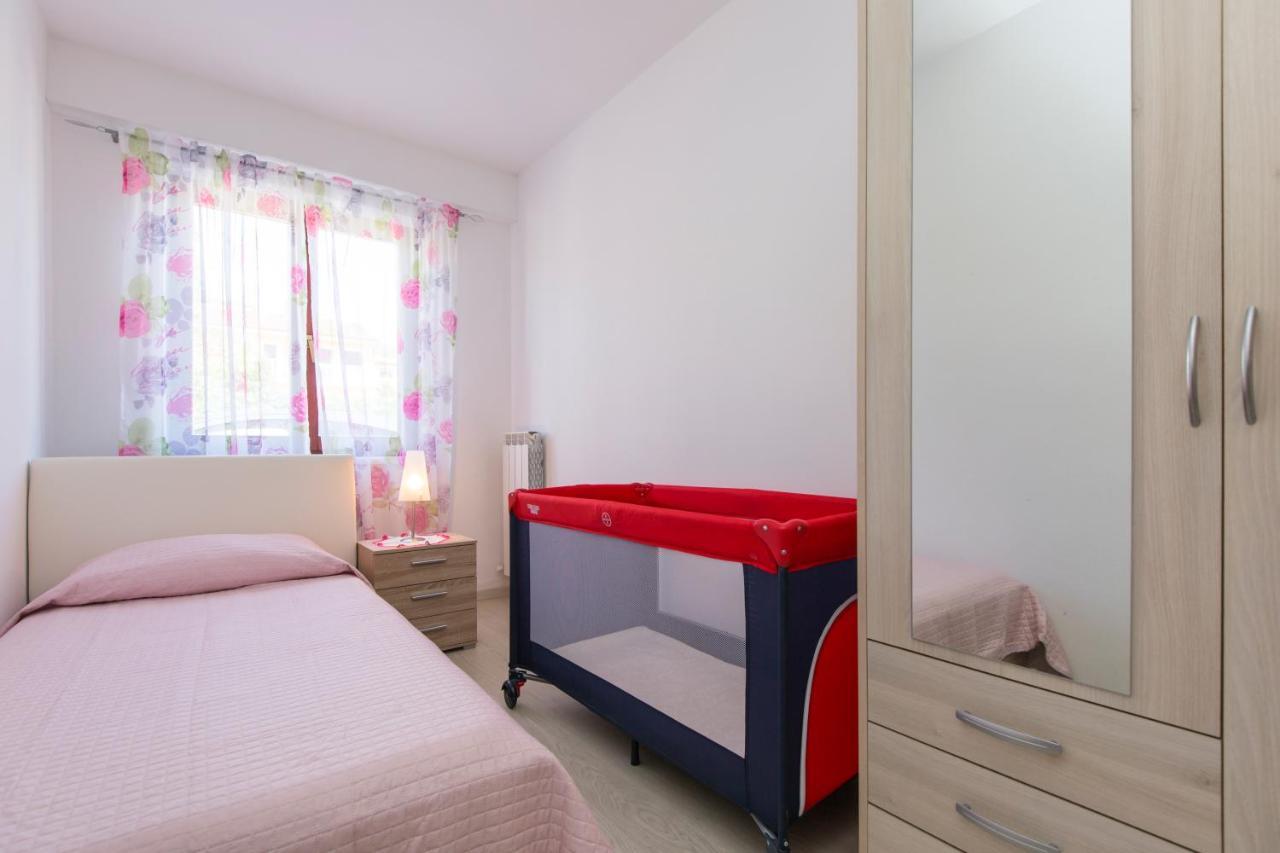 Apartmani Xenia & Desiderio บูเซต ภายนอก รูปภาพ