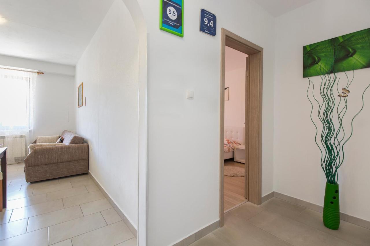Apartmani Xenia & Desiderio บูเซต ภายนอก รูปภาพ