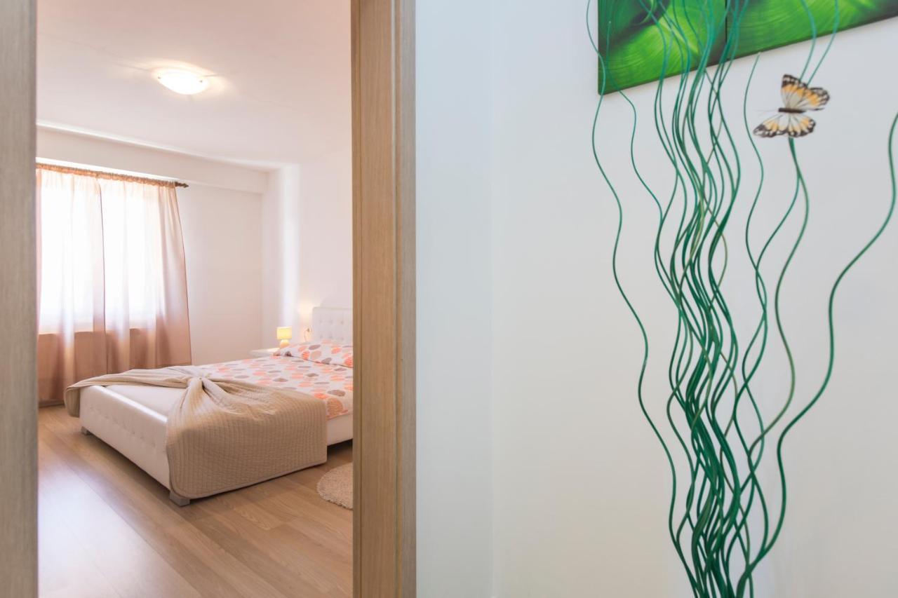 Apartmani Xenia & Desiderio บูเซต ภายนอก รูปภาพ