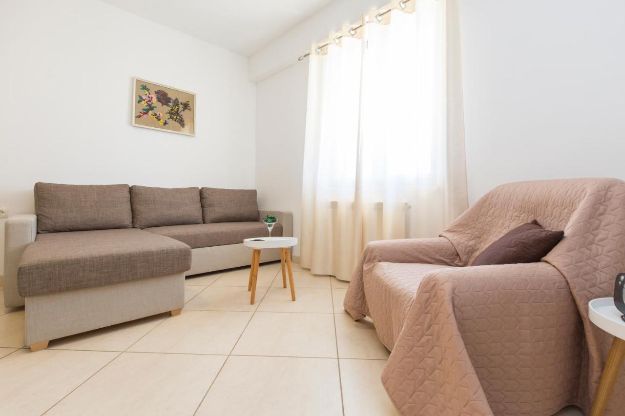 Apartmani Xenia & Desiderio บูเซต ภายนอก รูปภาพ