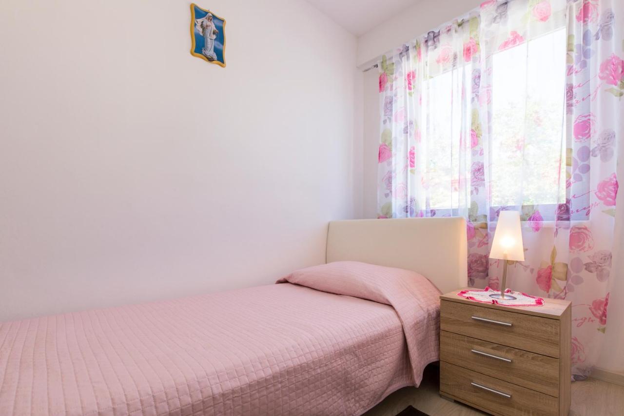 Apartmani Xenia & Desiderio บูเซต ภายนอก รูปภาพ